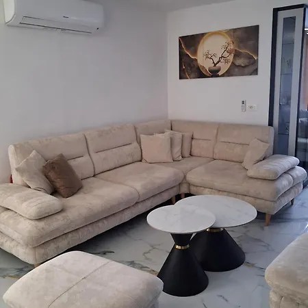 Dionis Apartment Pogradec